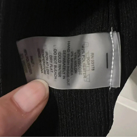 NWT Elie Tahari Cold Shoulder Sweater Black Size XL - Picture 4 of 11